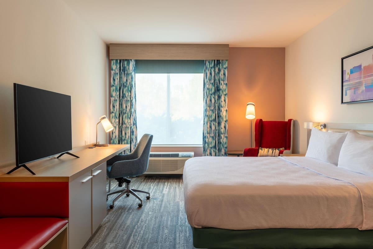 One King Bed | In-room safe, desk, laptop workspace, iron/ironing board