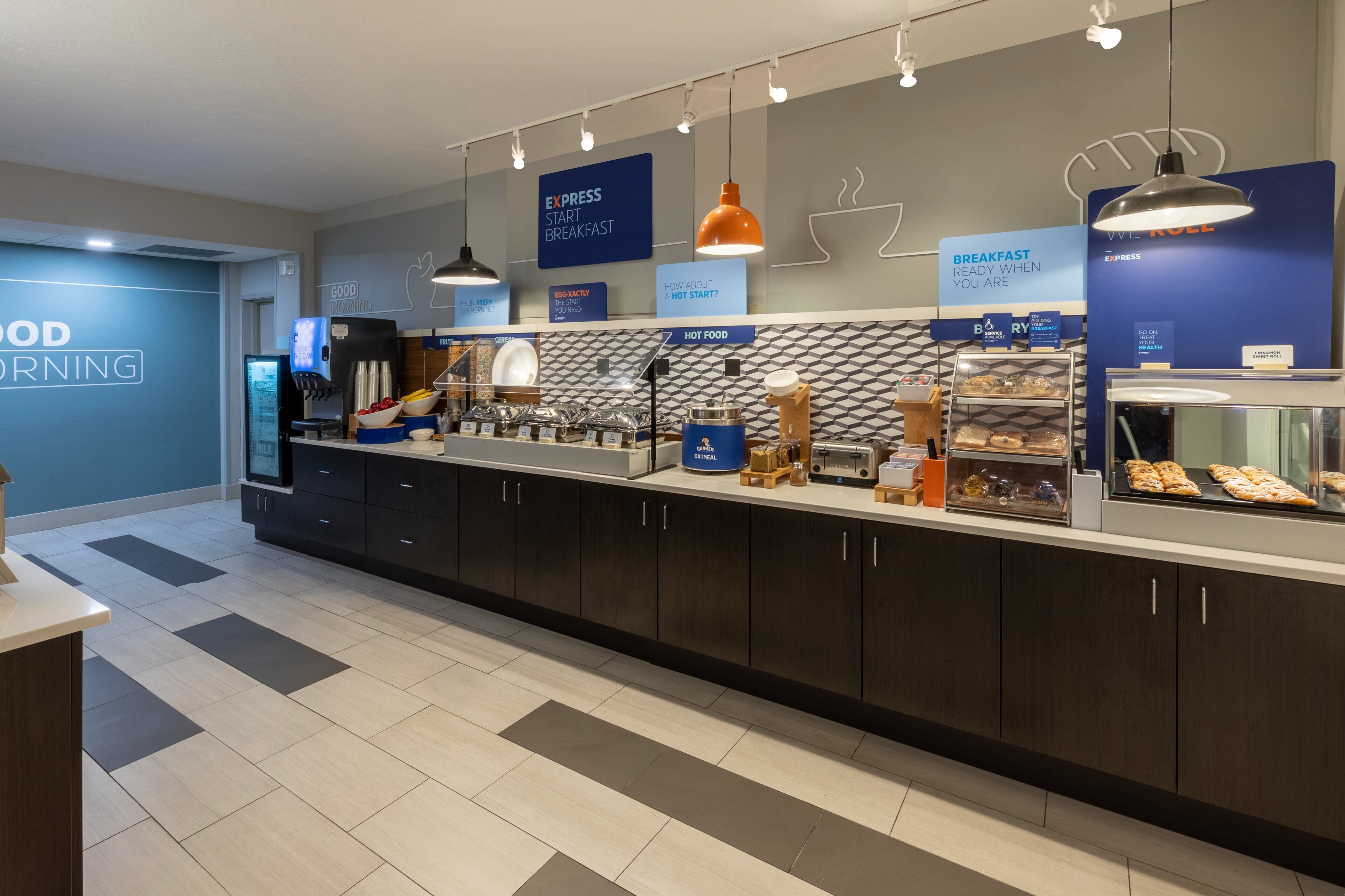 free buffet breakfast