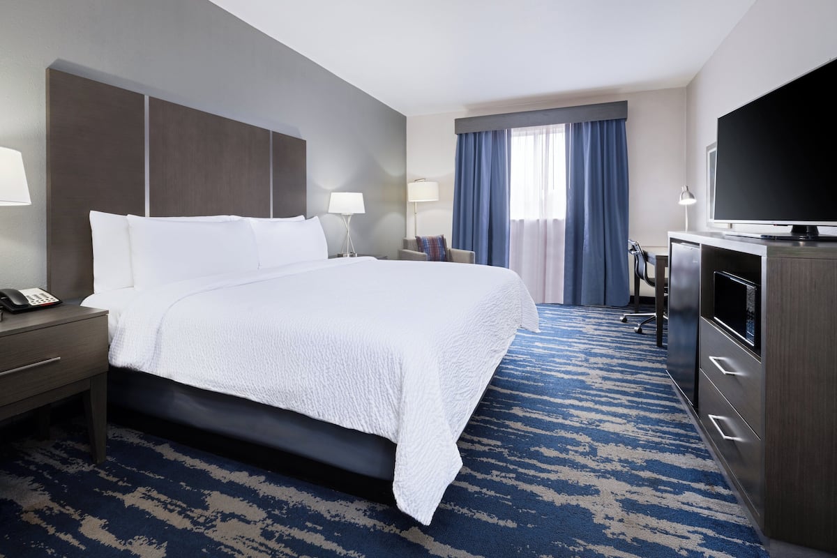 Egyptian cotton sheets, premium bedding, down comforters