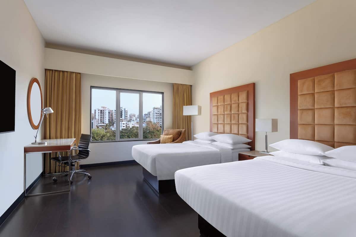 Deluxe Room, 2 Queen Beds, Non Smoking, City View