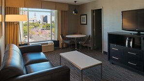 Suite, 1 Bedroom | Room amenity