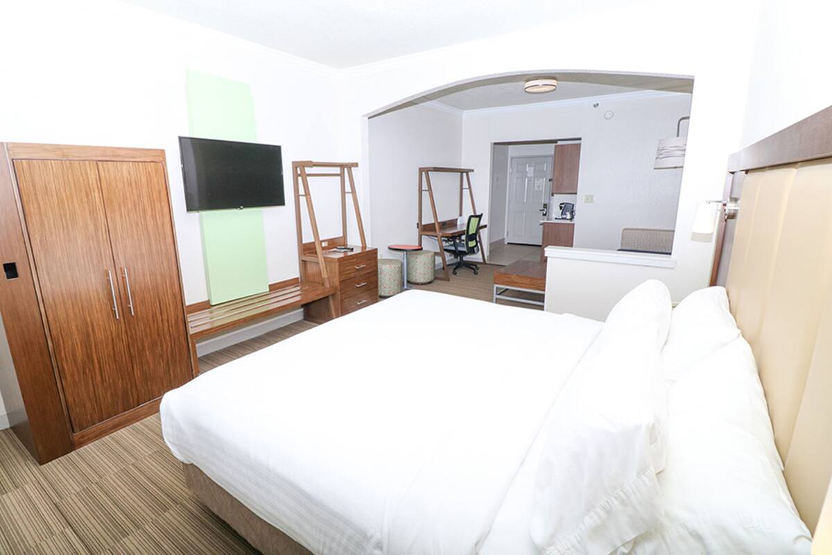 Suite, Multiple Beds