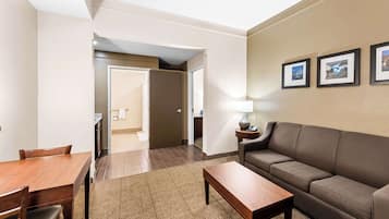 Room, 1 King Bed, Accessible, Non Smoking | Premium bedding, down comforters, in-room safe, desk