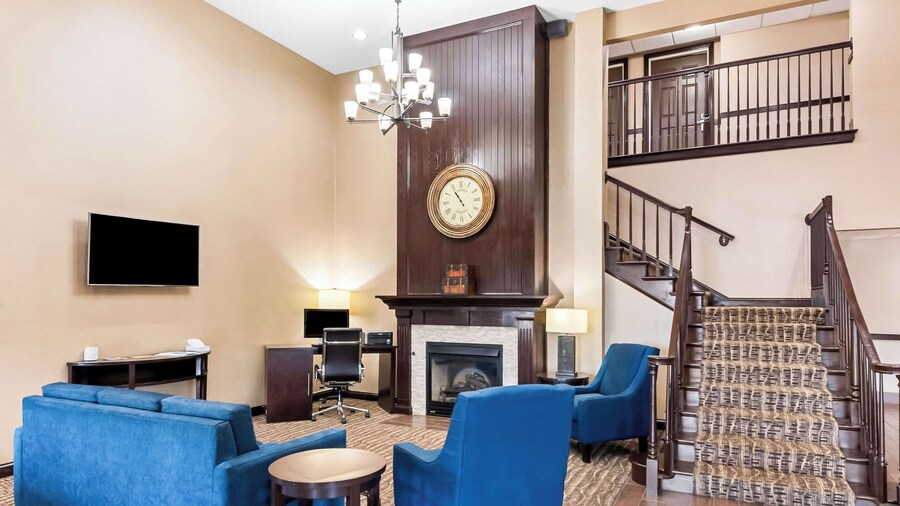 Comfort Inn & Suites Heath - Newark South