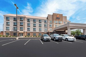 Exterior - Comfort Inn & Suites Heath - Newark South (Heath)