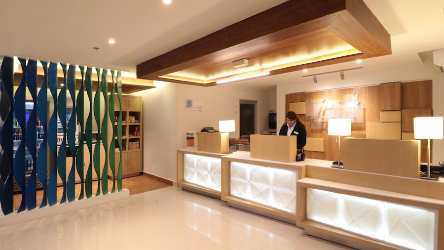 Holiday Inn Express Piedras Negras by IHG
