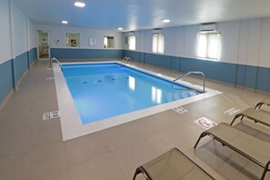 Indoor pool - Holiday Inn Express Piedras Negras by IHG (Piedras Negras)