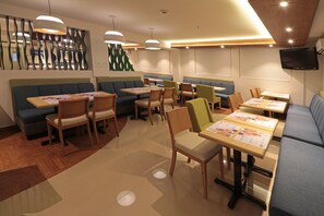 Restaurant - Holiday Inn Express Piedras Negras by IHG (Piedras Negras)
