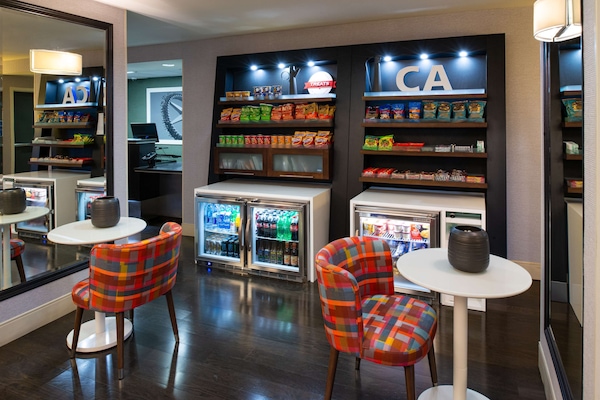 Snack bar