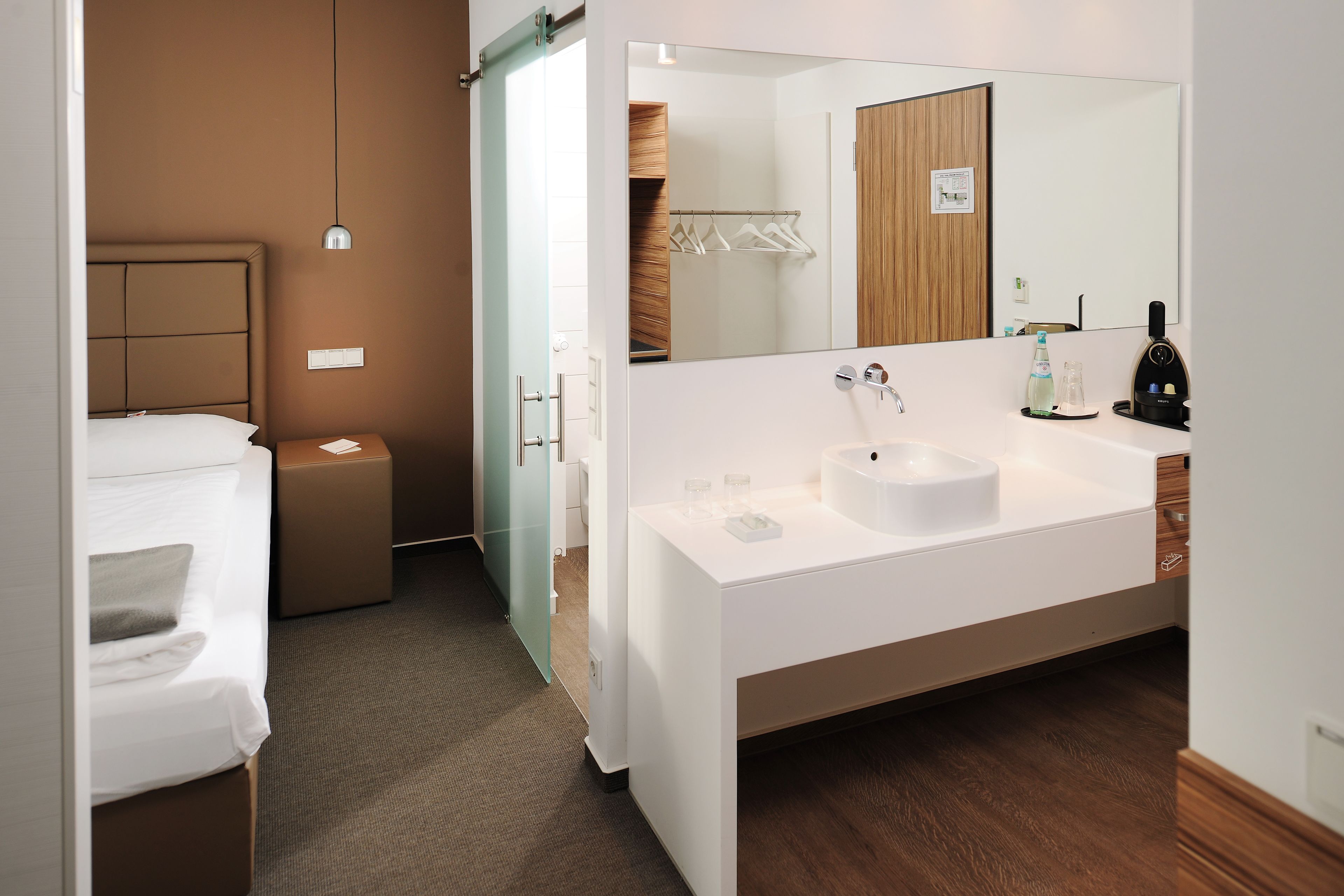 desk, soundproofing, iron/ironing board, free wifi