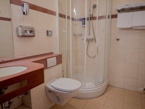 Kostenlose Toilettenartikel, Haartrockner, Handtücher, Seife