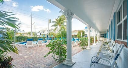 Carriage House Resort Motel