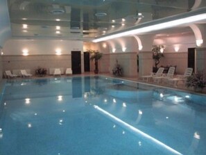 Una piscina techada