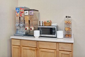 Free daily continental breakfast