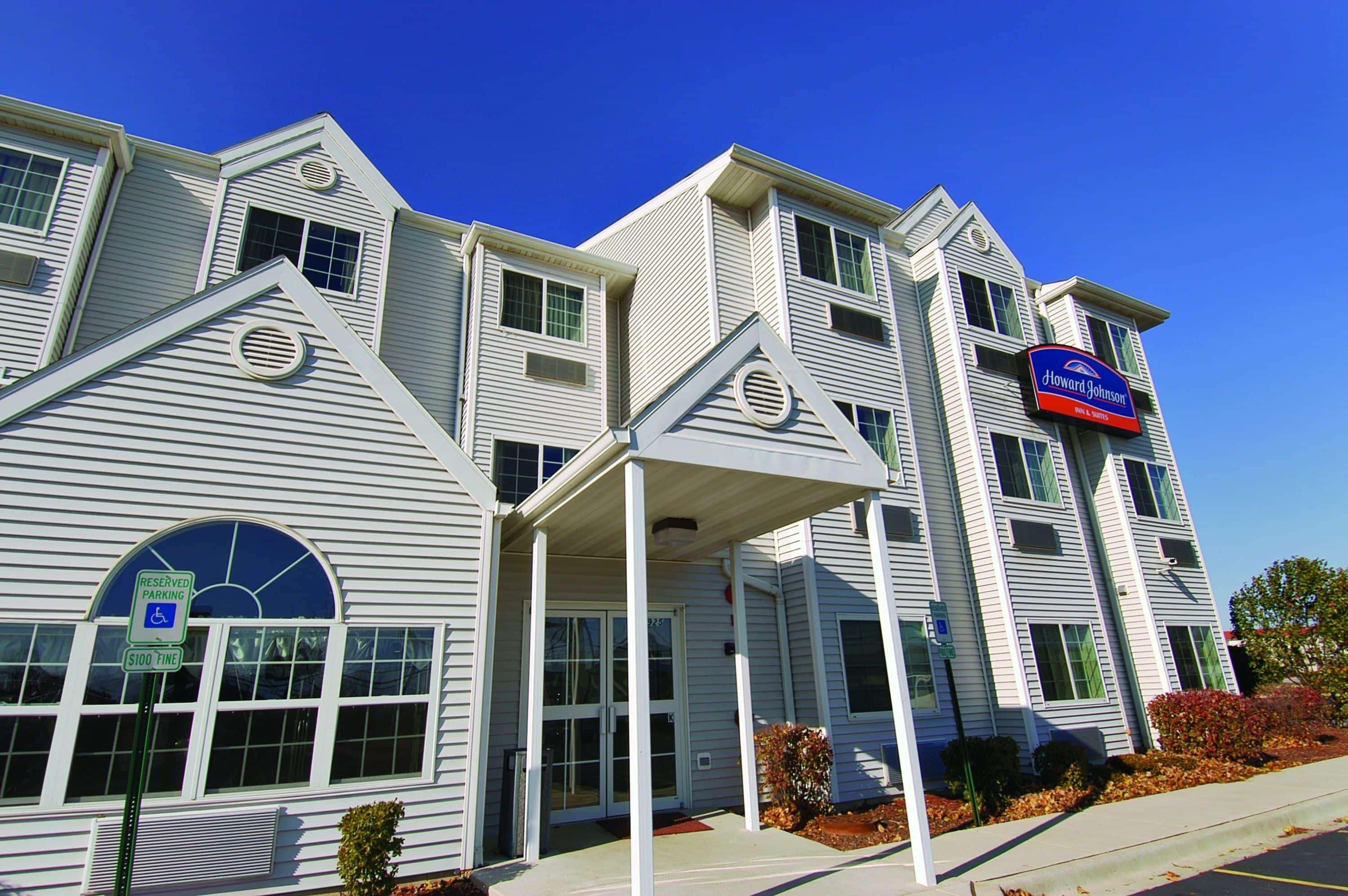 Howard Johnson by Wyndham Elk Grove Village/Chicago O'Hare in Elk Grove Village, United States