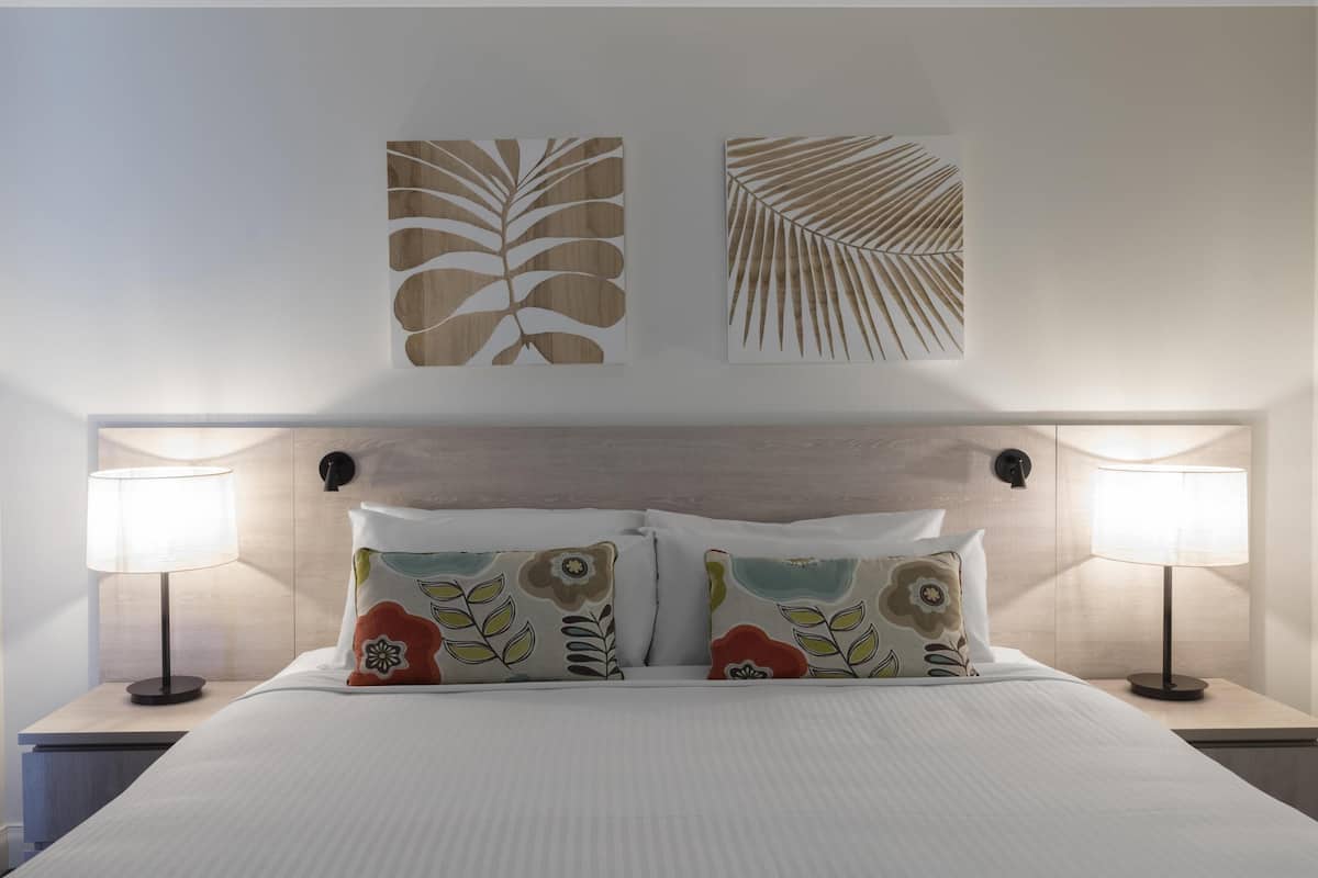 In-room safe, desk, laptop workspace, iron/ironing board