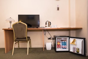 Minibar, Zimmersafe, Bügeleisen/Bügelbrett, kostenlose Babybetten