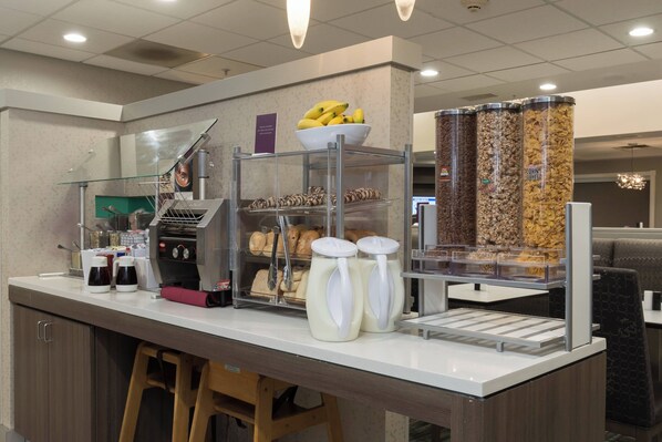 Free daily continental breakfast 
