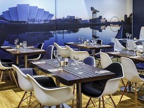 Bar (in der Unterkunft)