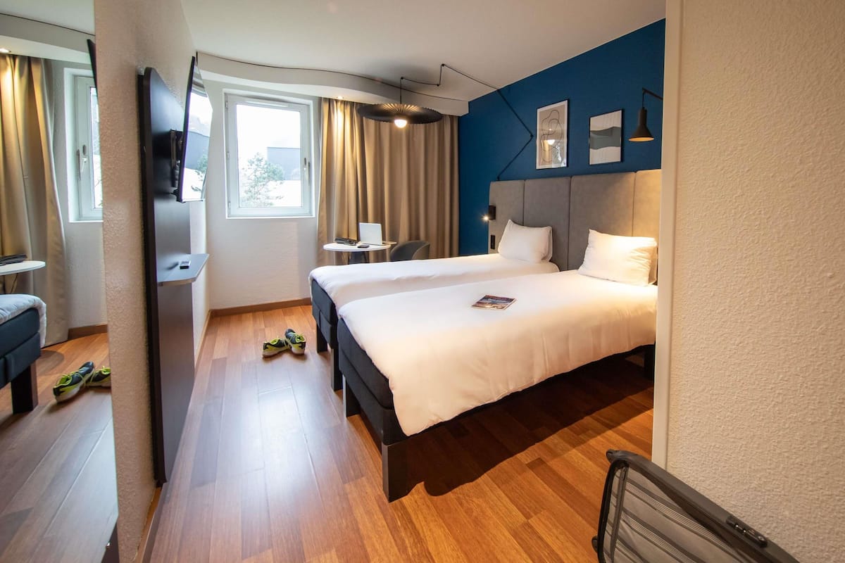 Standard Room, 2 Single Beds