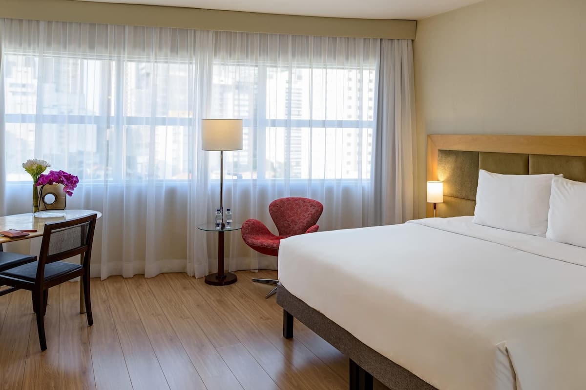 Superior Apartment, 1 Double Bed | Premium bedding, minibar, in-room safe, desk