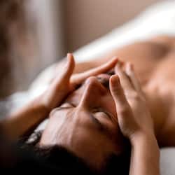 Couples treatment room(s), body treatments, body scrubs, facials