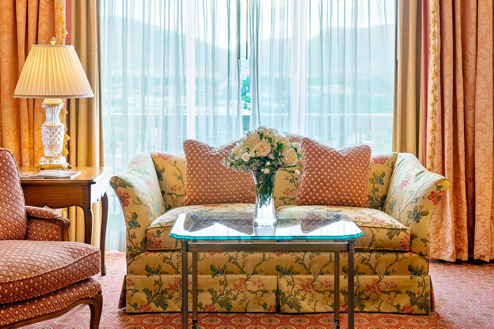 premium bedding, down duvets, minibar, in-room safe