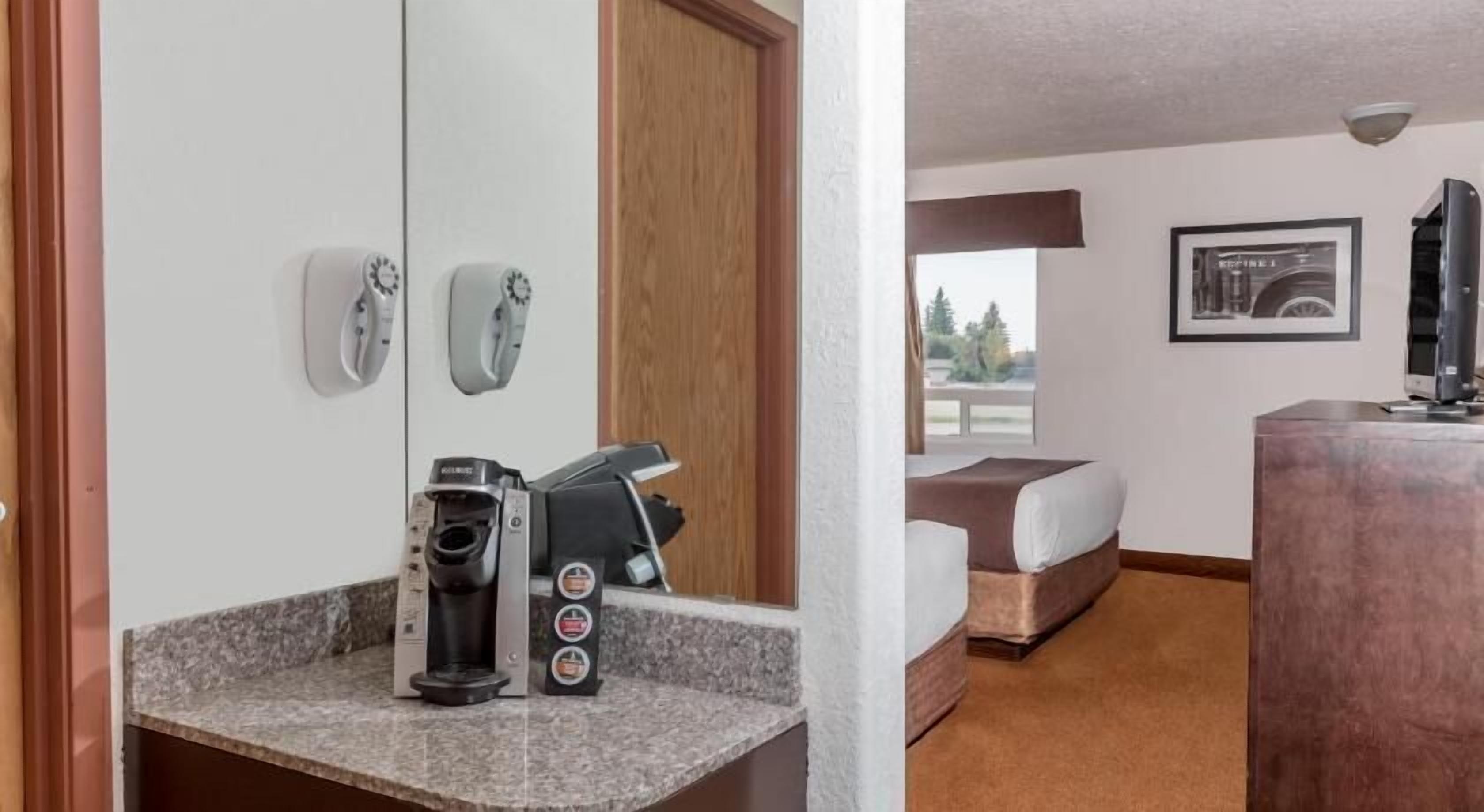 Desk, cots/infant beds, rollaway beds, free WiFi