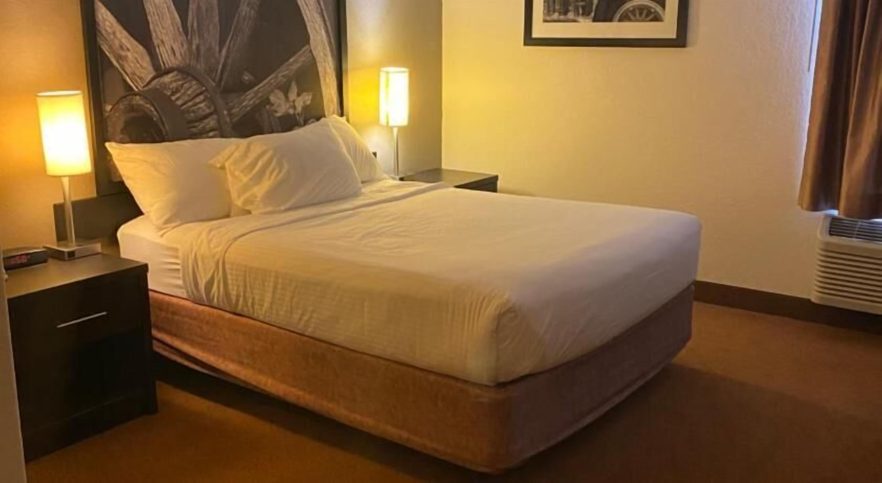 Desk, cots/infant beds, rollaway beds, free WiFi
