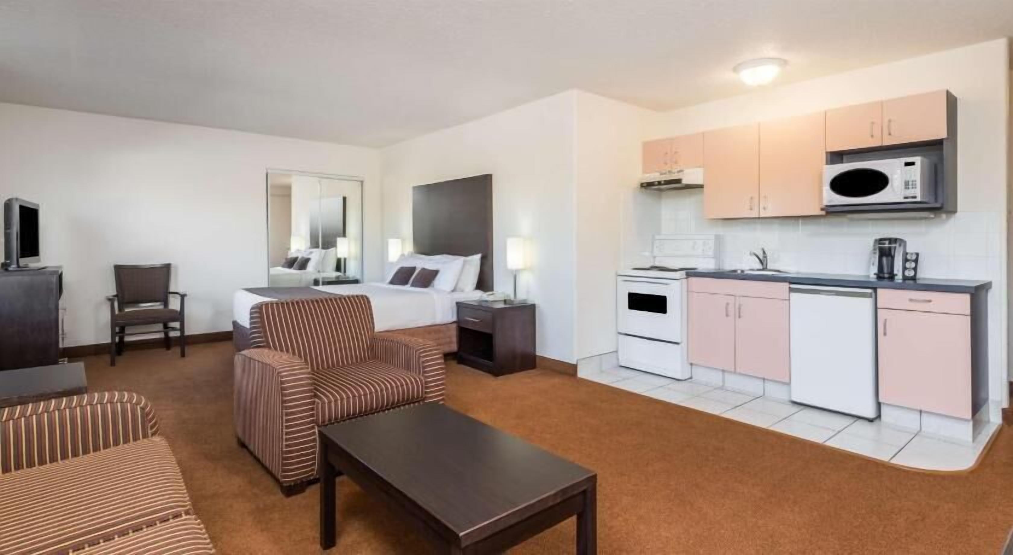 Desk, cots/infant beds, rollaway beds, free WiFi