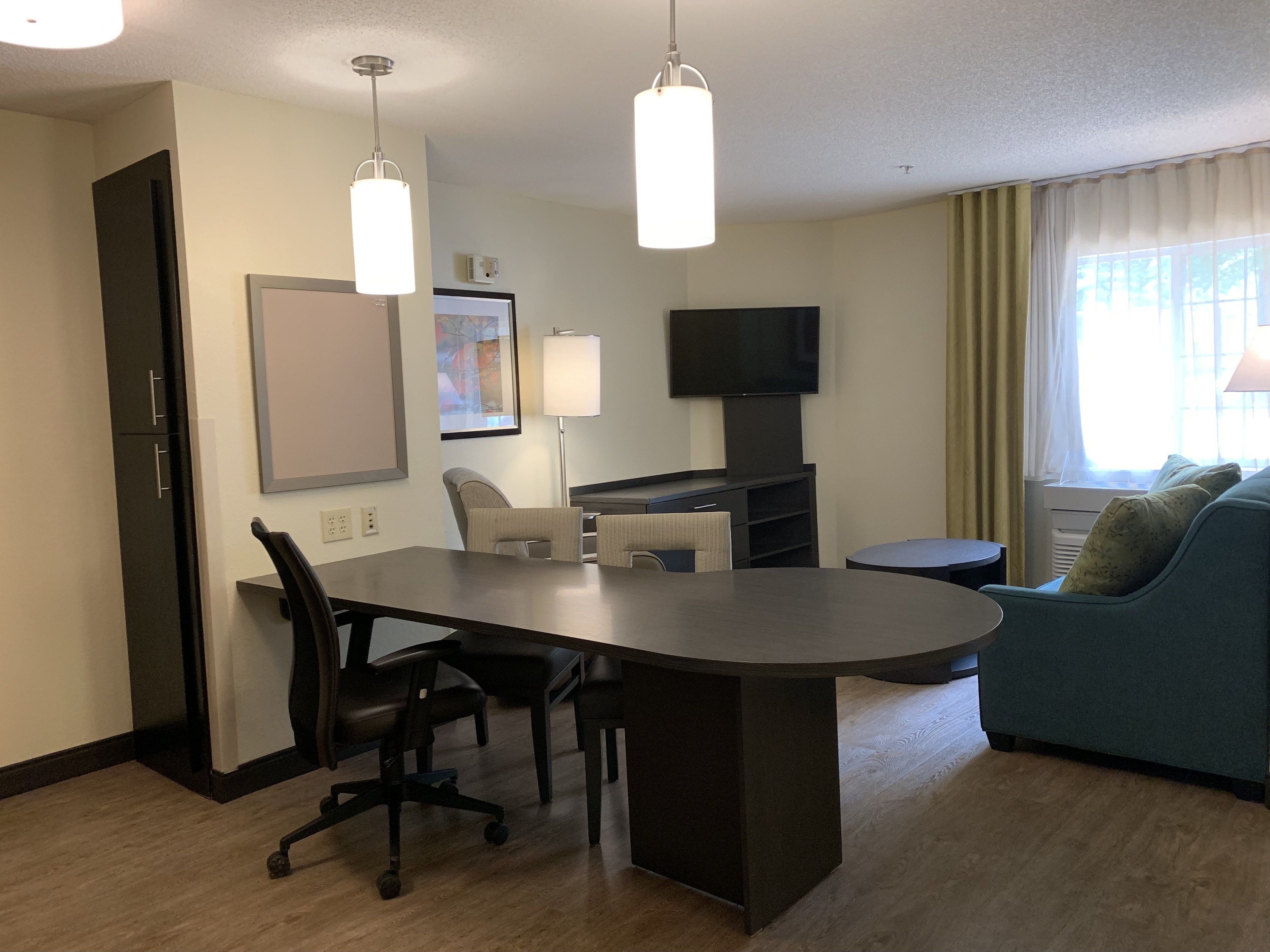 suite, 1 bedroom | 1 bedroom, desk, laptop workspace, blackout curtains