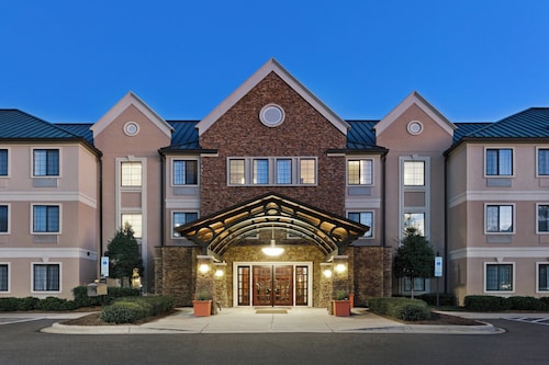 Staybridge Suites Charlotte Ballantyne by IHG