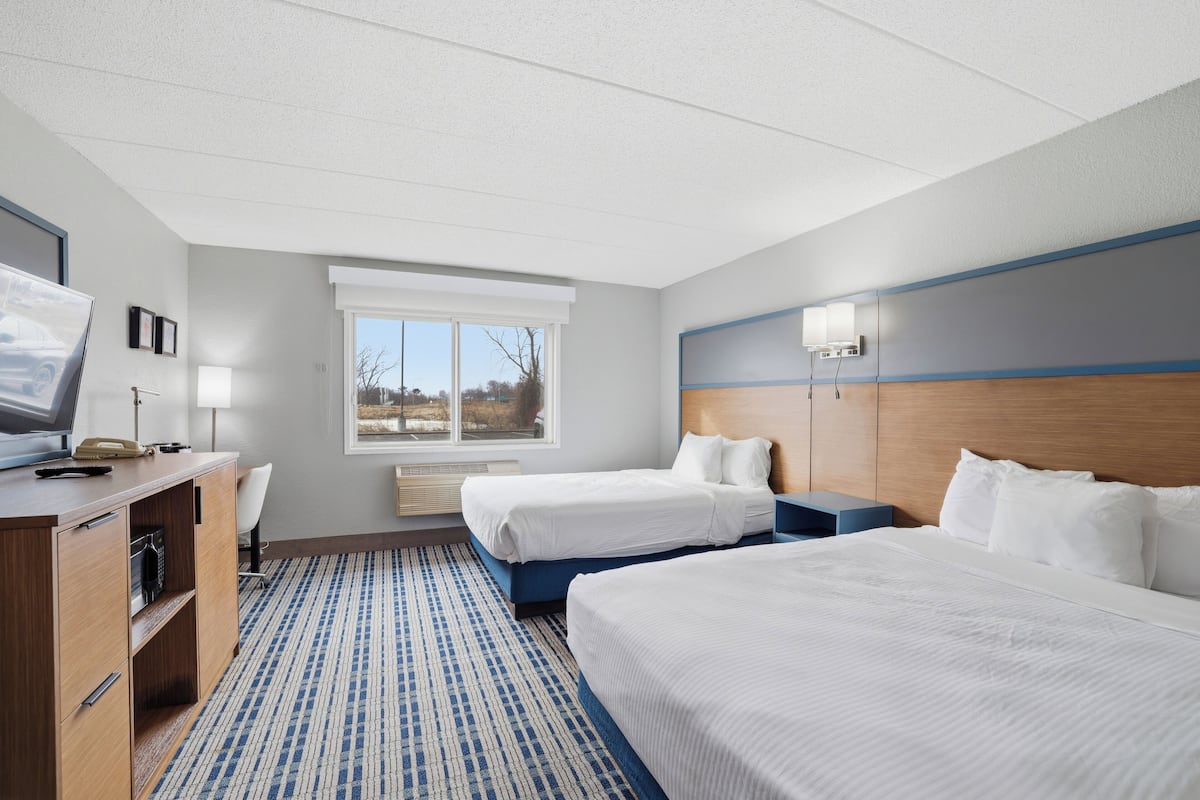 Pillow-top beds, desk, laptop workspace, blackout curtains