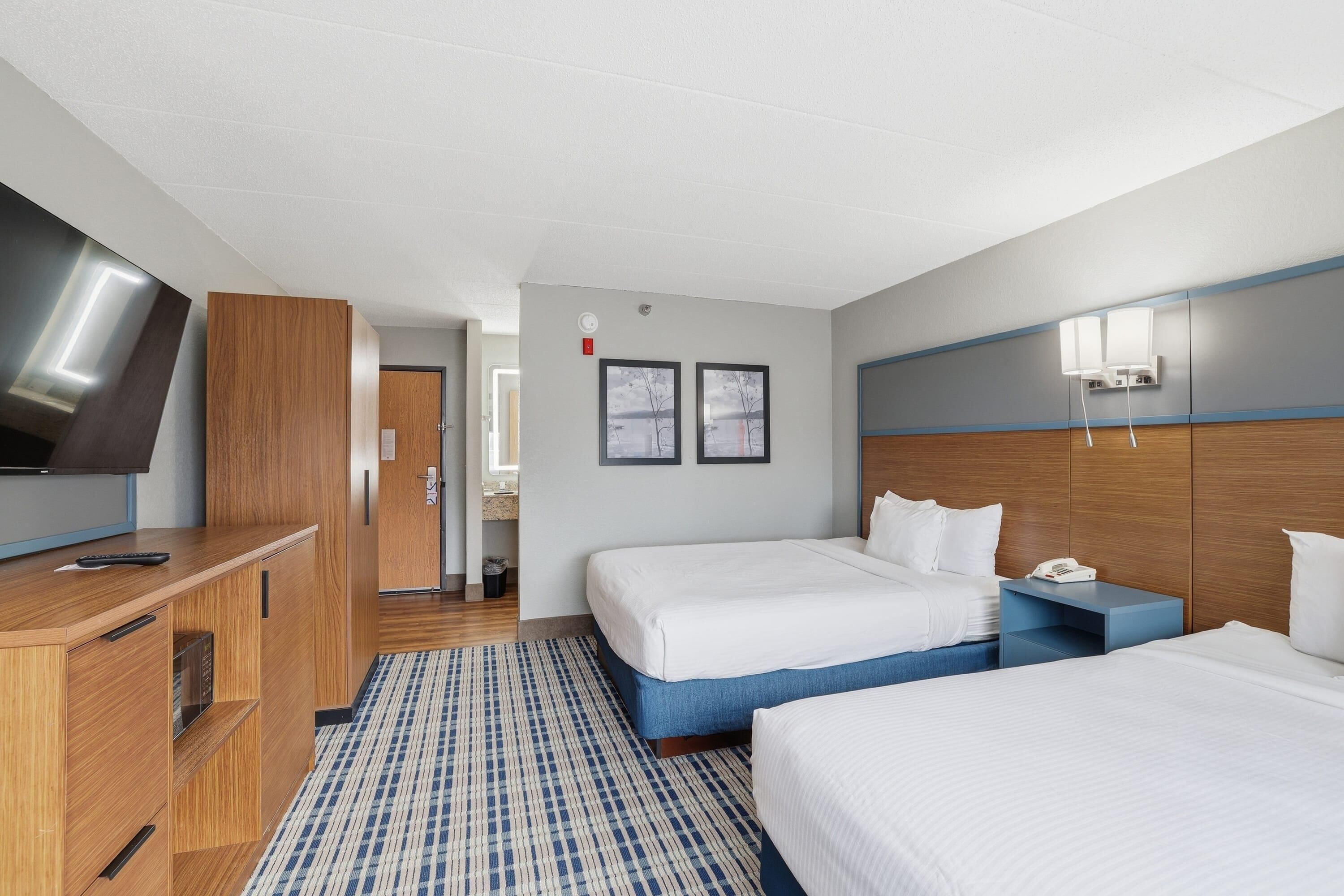Chambre, 2 grands lits, non-fumeur | Lit avec matelas à plateau-coussin, bureau