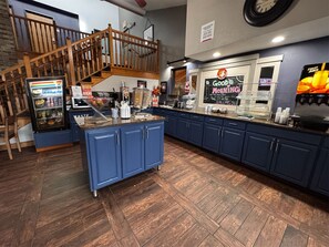 Free buffet breakfast 