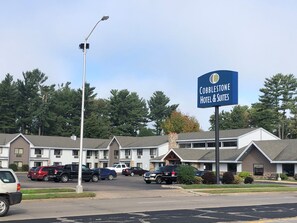 Front of property - Cobblestone Hotel & Suites – Wisconsin Rapids (Wisconsin Rapids)