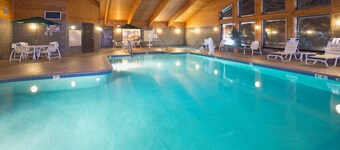 Cobblestone Hotel & Suites – Wisconsin Rapids