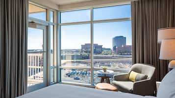 1 bedroom, in-room safe, desk, blackout curtains