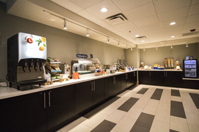 Holiday Inn Express & Suites Columbia-I-26 @ Harbison Blvd by IHG