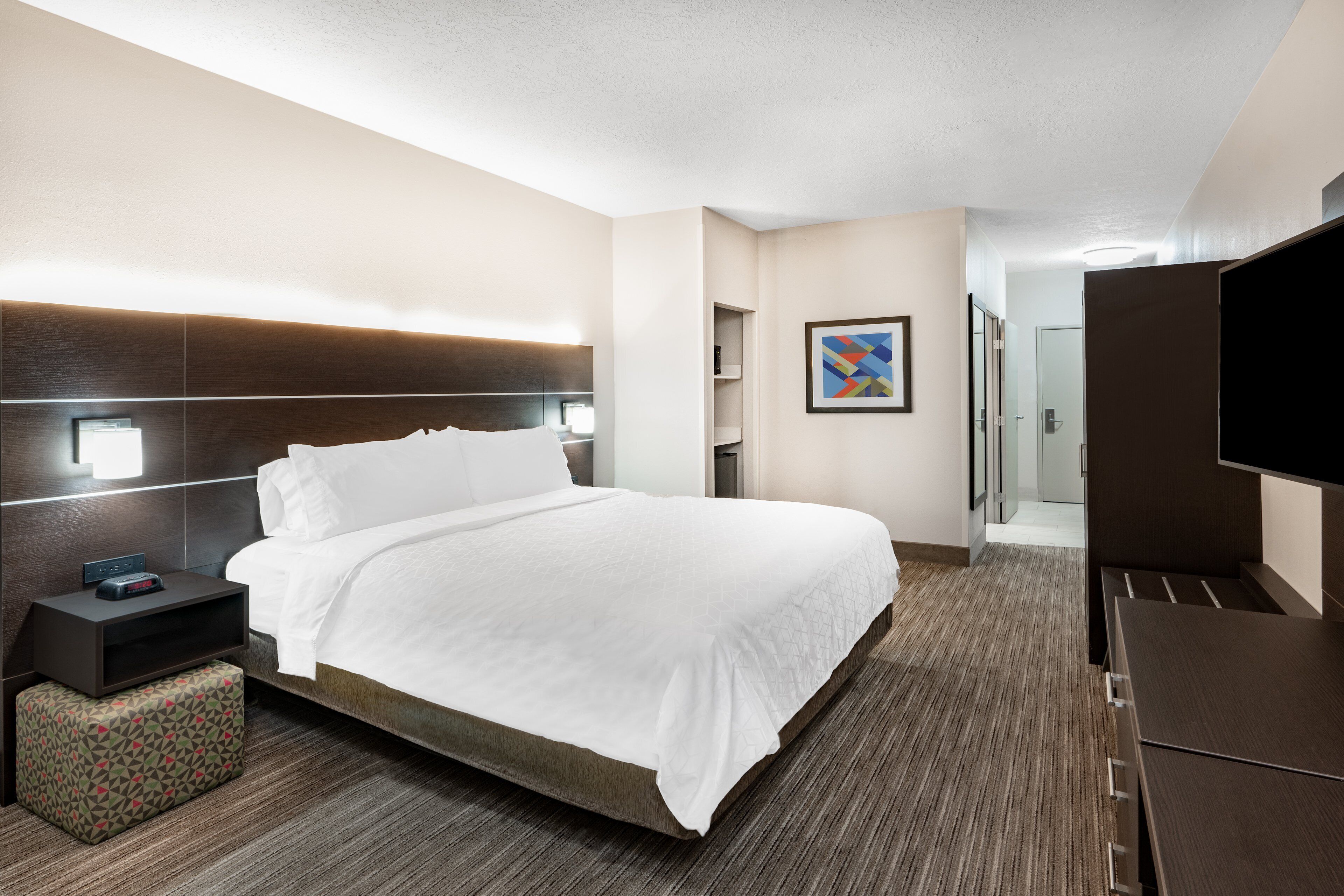 In-room safe, desk, iron/ironing board, free cots/infant beds