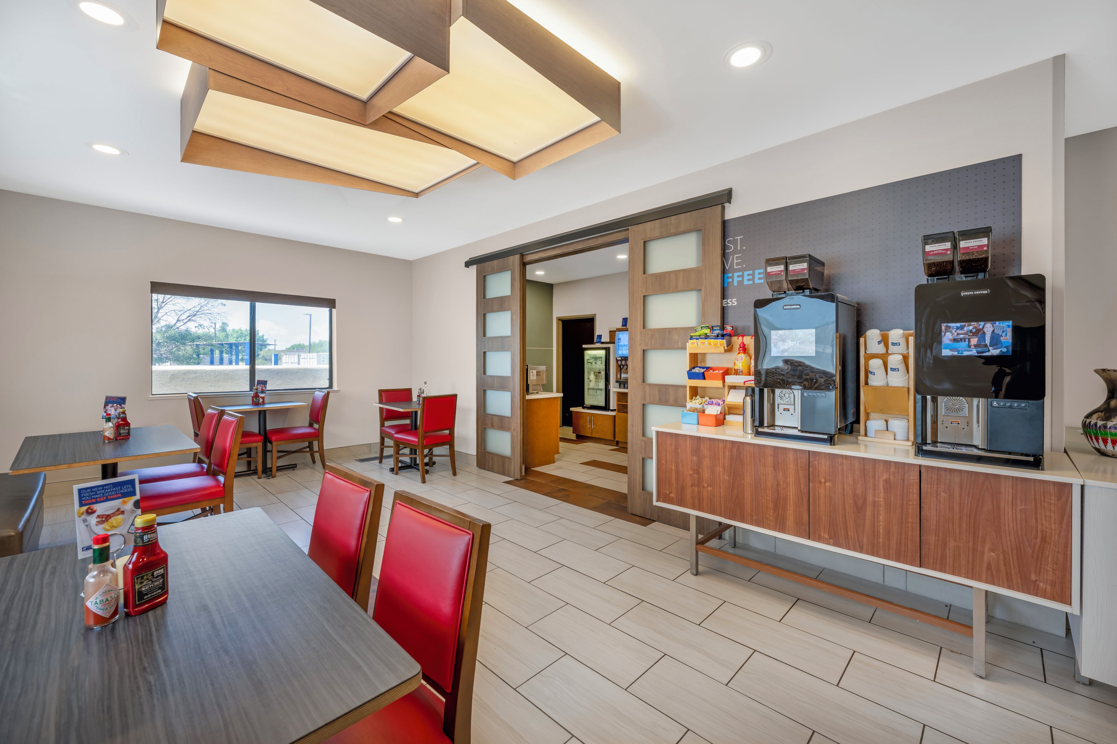 Breakfast area