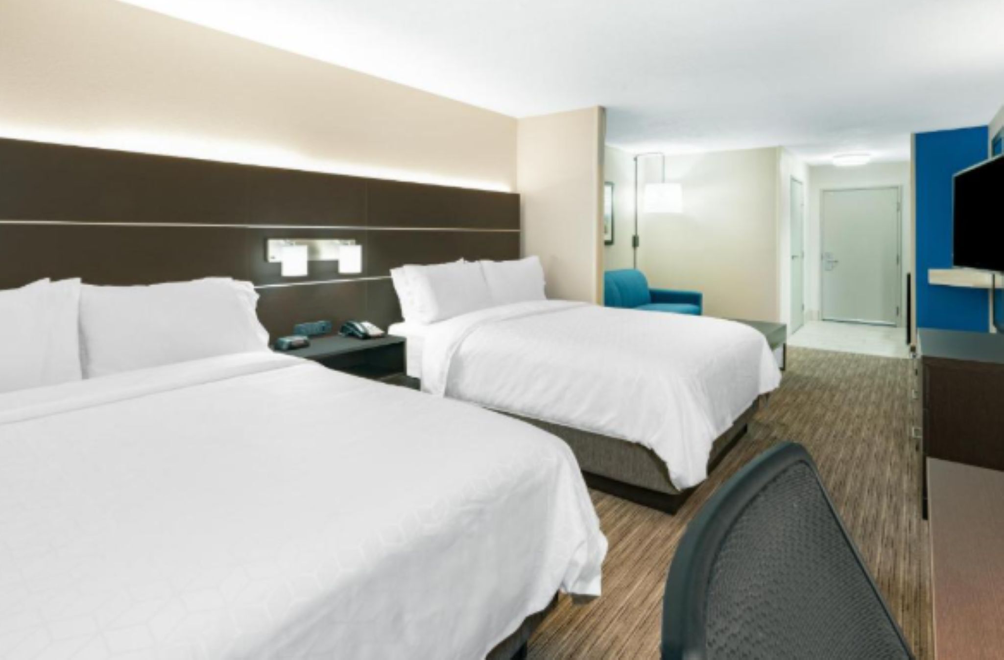 In-room safe, desk, iron/ironing board, free cots/infant beds