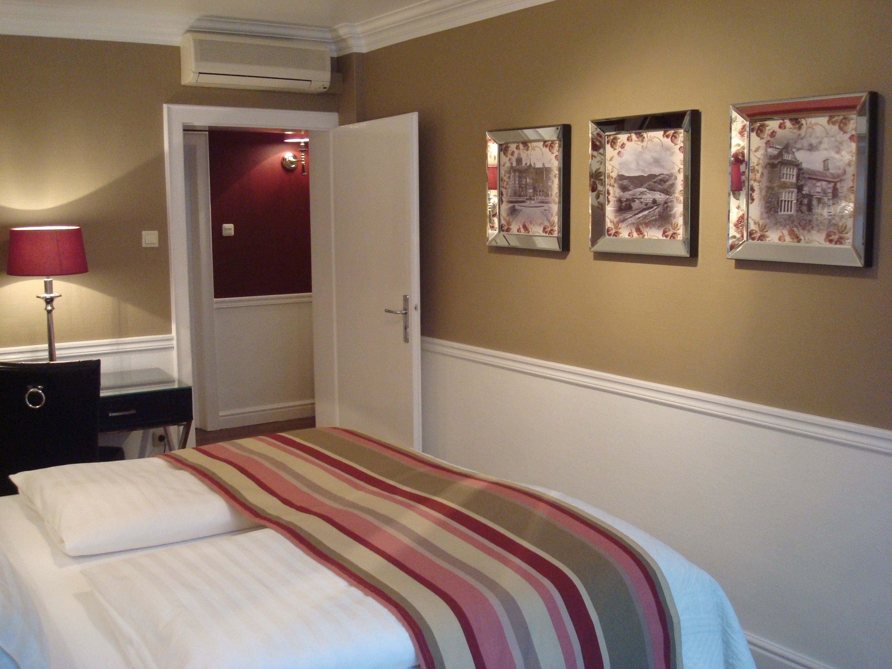 Photo - Hotel Sir & Lady Astor