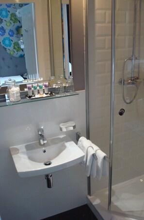 Douche de la salle de bain