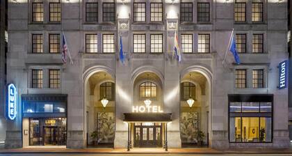 Hilton New Orleans/St. Charles Avenue