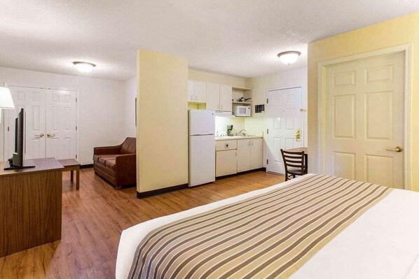 Desk, blackout curtains, iron/ironing board, free WiFi