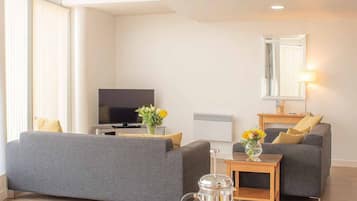 Apartment, 2 Schlafzimmer | Wohnbereich