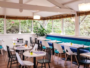 Breakfast and dinner served - ibis Styles Quimper (Quimper)