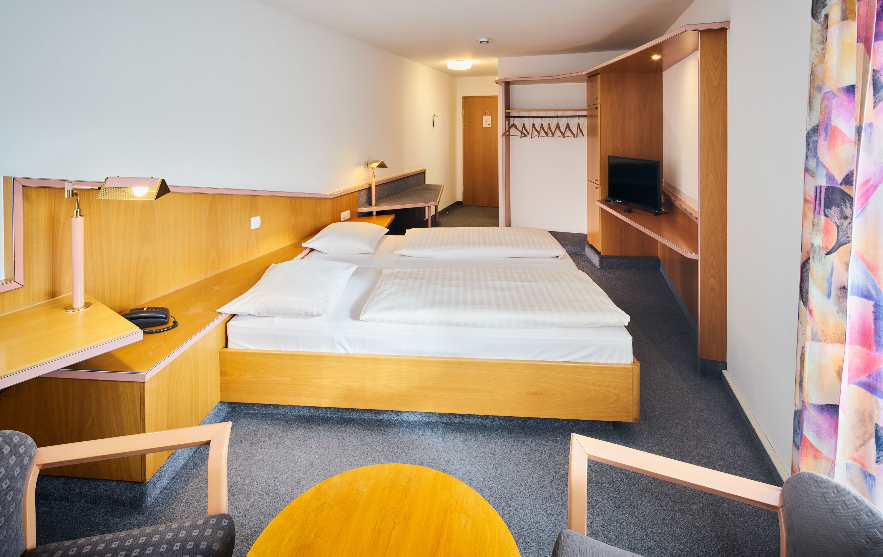 double room | premium bedding, minibar, in-room safe, desk