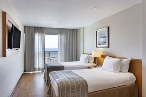 Superior Executivo com 2 Camas de Solteiro | Minibar, in-room safe, desk, blackout curtains - Windsor Palace Copacabana (Rio de Janeiro)